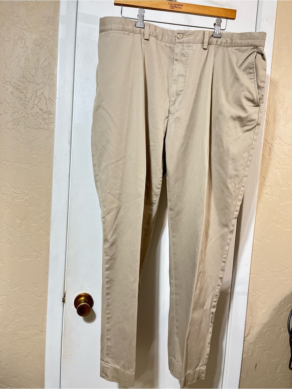 Polo Ralph Lauren Men's 42x30 Classic Pleated Chinos in Khaki